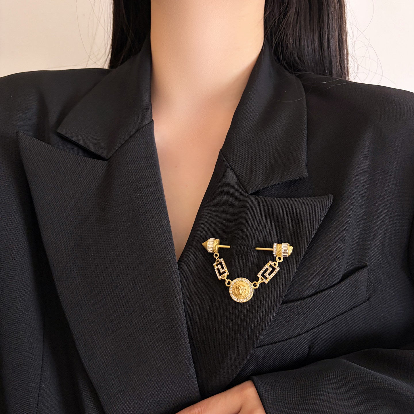 Xunora Gold Geometric Brooch for Women